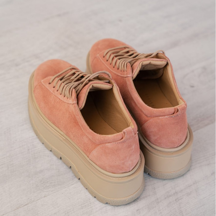 *. Sneakers - Medellin - Peach